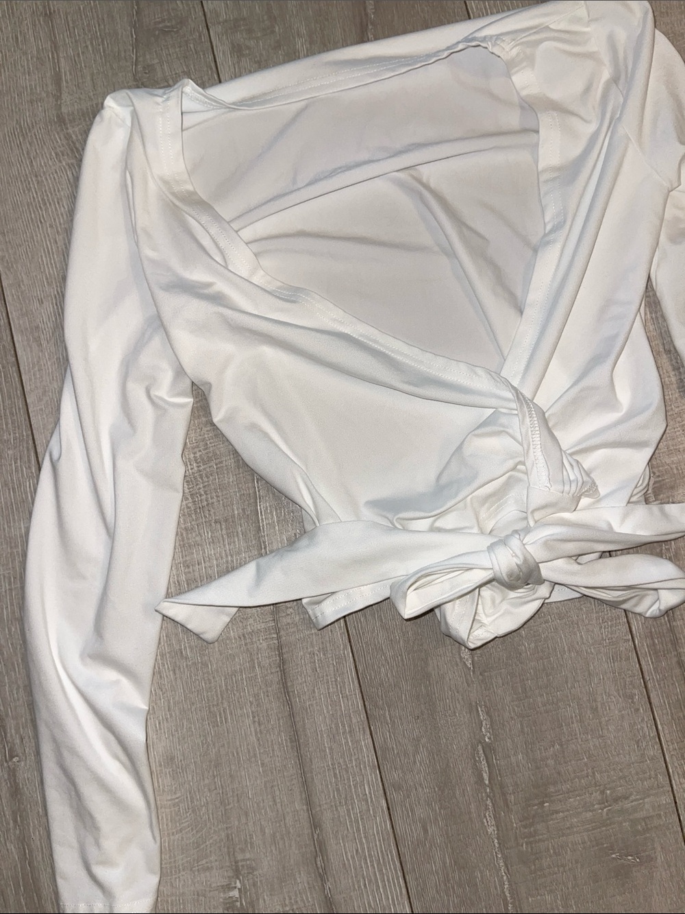 Pilates White Wrap Front Long-Sleeve Women's Crop Top Size Small never worn! - Picture 3 of 4